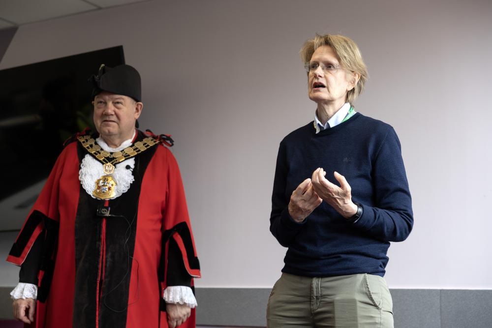 Steve Bainbridge on behalf of Islington Council - former Mayor Councillor Gary Heather with Councillor Rowena Champion